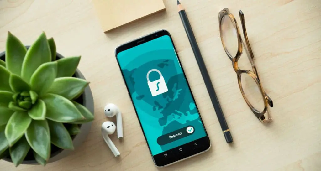 6 Best Free and Paid Windows Password Recovery Tools