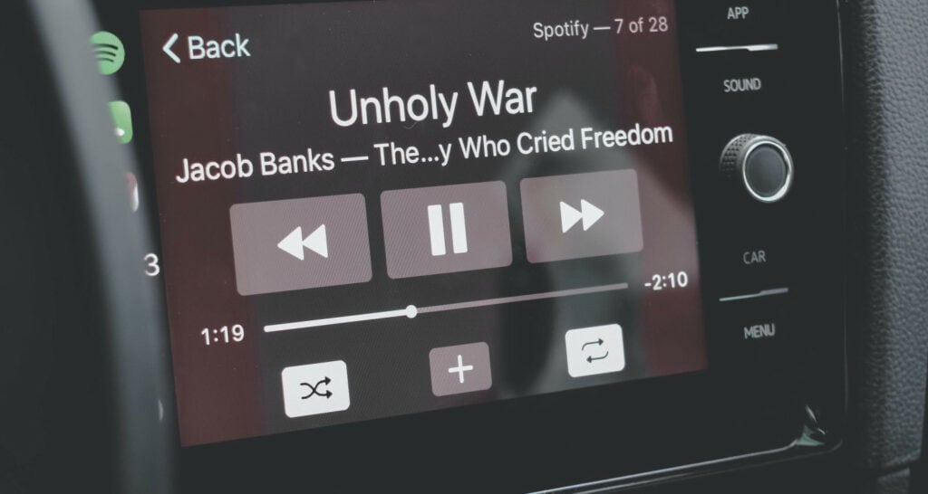 How To Watch Netflix On Apple CarPlay [Complete Guide]
